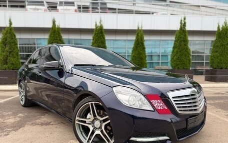 Mercedes-Benz E-Класс, 2010 год, 1 045 000 рублей, 2 фотография