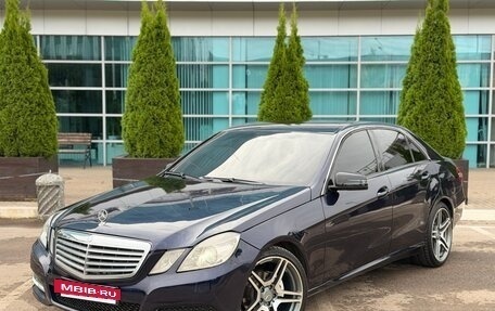 Mercedes-Benz E-Класс, 2010 год, 1 045 000 рублей, 5 фотография