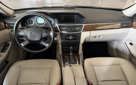 Mercedes-Benz E-Класс, 2010 год, 1 045 000 рублей, 27 фотография