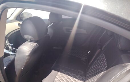 Chevrolet Cruze II, 2012 год, 667 000 рублей, 7 фотография