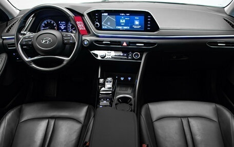 Hyundai Sonata VIII, 2020 год, 2 350 000 рублей, 8 фотография