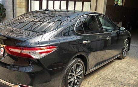 Toyota Camry, 2023 год, 3 690 000 рублей, 6 фотография