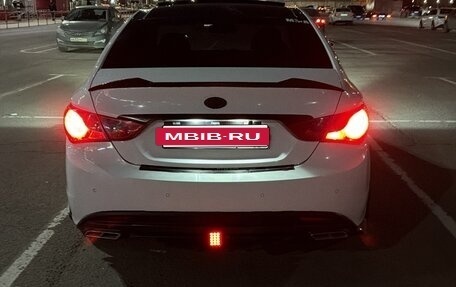 Hyundai Sonata VI, 2010 год, 880 000 рублей, 6 фотография