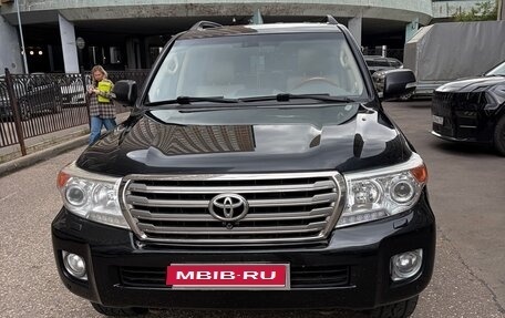 Toyota Land Cruiser 200, 2014 год, 3 950 000 рублей, 1 фотография