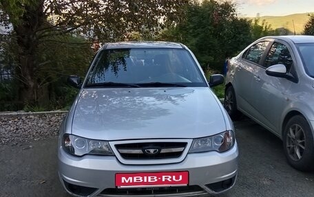 Daewoo Nexia I рестайлинг, 2010 год, 120 000 рублей, 17 фотография
