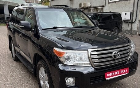 Toyota Land Cruiser 200, 2014 год, 3 950 000 рублей, 3 фотография
