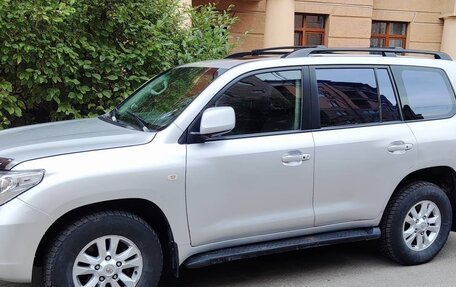 Toyota Land Cruiser 200, 2009 год, 2 500 000 рублей, 2 фотография