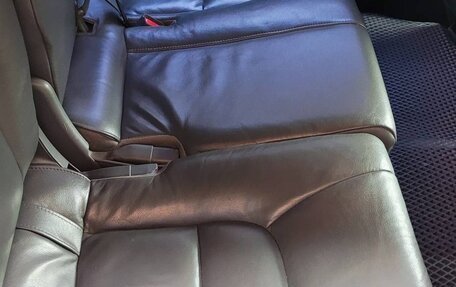 Toyota Land Cruiser 200, 2009 год, 2 500 000 рублей, 6 фотография
