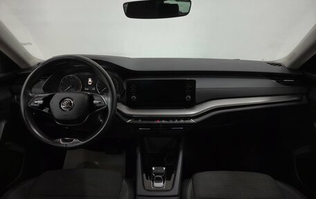 Skoda Octavia IV, 2021 год, 2 080 000 рублей, 13 фотография