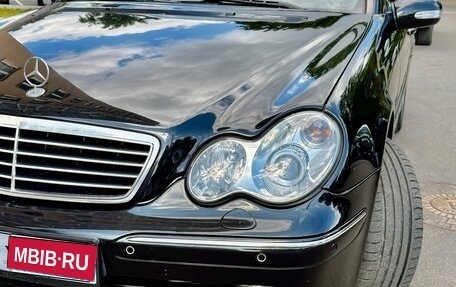Mercedes-Benz C-Класс, 2006 год, 850 000 рублей, 1 фотография