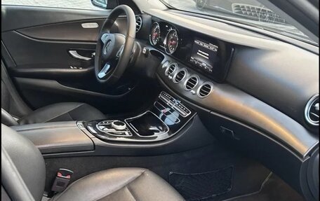 Mercedes-Benz E-Класс, 2016 год, 1 999 999 рублей, 6 фотография