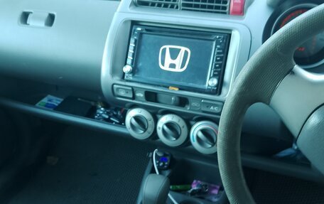 Honda Fit III, 2006 год, 290 000 рублей, 6 фотография