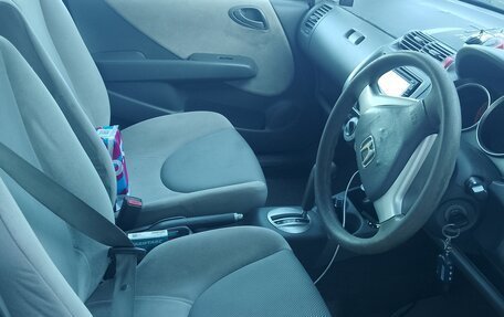 Honda Fit III, 2006 год, 290 000 рублей, 8 фотография