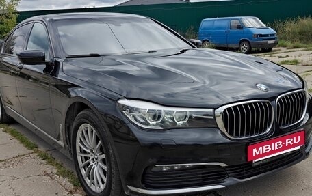 BMW 7 серия, 2017 год, 2 550 000 рублей, 14 фотография