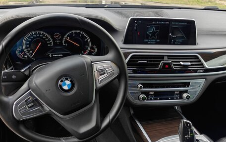 BMW 7 серия, 2017 год, 2 550 000 рублей, 27 фотография