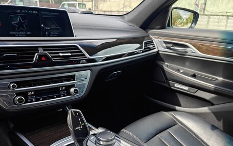 BMW 7 серия, 2017 год, 2 550 000 рублей, 29 фотография