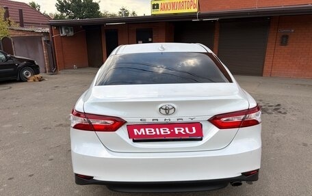 Toyota Camry, 2020 год, 2 700 000 рублей, 9 фотография