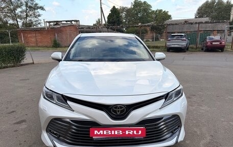 Toyota Camry, 2020 год, 2 700 000 рублей, 11 фотография