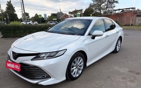 Toyota Camry, 2020 год, 2 700 000 рублей, 7 фотография