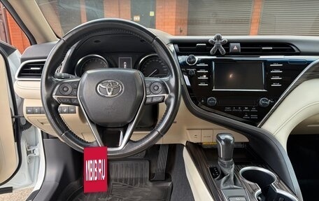 Toyota Camry, 2020 год, 2 700 000 рублей, 14 фотография