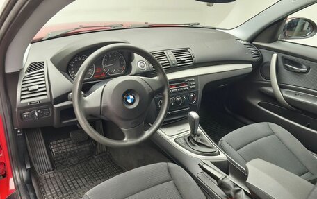 BMW 1 серия, 2009 год, 1 098 000 рублей, 7 фотография