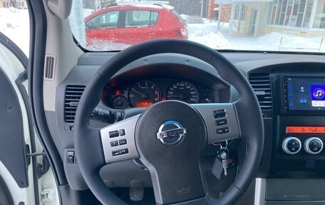Nissan Navara (Frontier), 2013 год, 1 350 000 рублей, 22 фотография