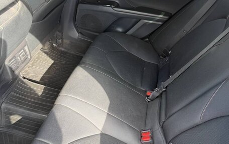 Toyota Camry, 2018 год, 1 800 000 рублей, 6 фотография