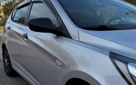 Hyundai Solaris II рестайлинг, 2012 год, 750 000 рублей, 4 фотография