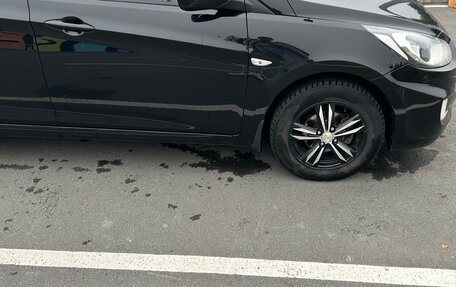 Hyundai Solaris II рестайлинг, 2014 год, 830 000 рублей, 2 фотография