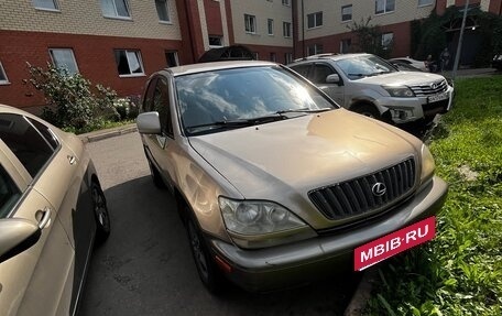 Lexus RX IV рестайлинг, 1999 год, 465 000 рублей, 2 фотография