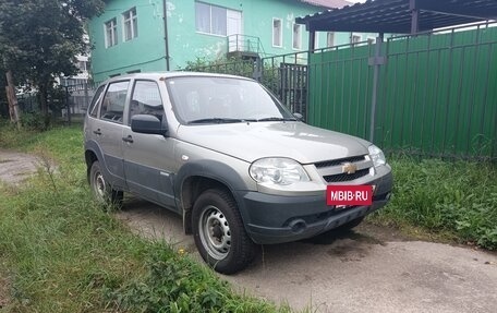 Chevrolet Niva I рестайлинг, 2012 год, 500 000 рублей, 3 фотография