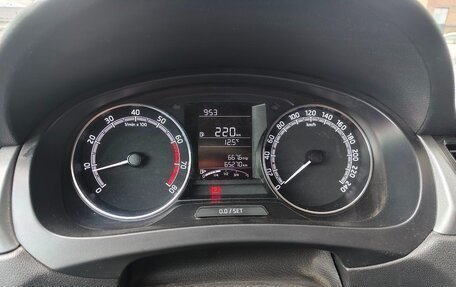 Skoda Rapid I, 2018 год, 1 400 000 рублей, 8 фотография