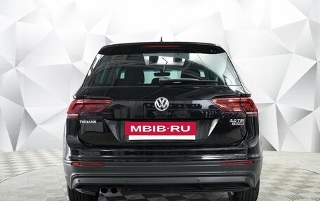 Volkswagen Tiguan II, 2017 год, 2 190 000 рублей, 2 фотография