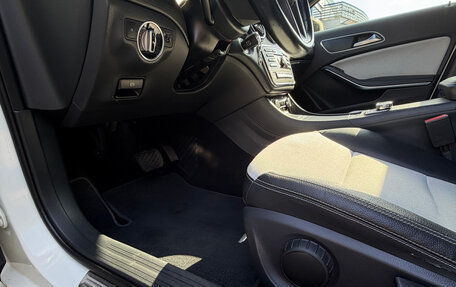 Mercedes-Benz A-Класс, 2015 год, 1 450 000 рублей, 16 фотография