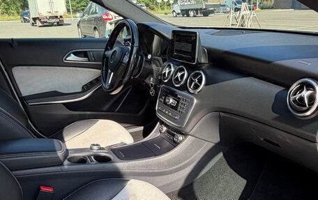 Mercedes-Benz A-Класс, 2015 год, 1 450 000 рублей, 18 фотография