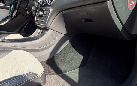 Mercedes-Benz A-Класс, 2015 год, 1 450 000 рублей, 19 фотография