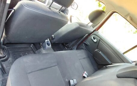 Renault Sandero I, 2013 год, 850 000 рублей, 13 фотография