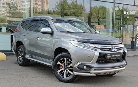 Mitsubishi Pajero Sport III рестайлинг, 2018 год, 3 099 000 рублей, 3 фотография
