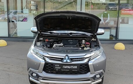 Mitsubishi Pajero Sport III рестайлинг, 2018 год, 3 099 000 рублей, 11 фотография