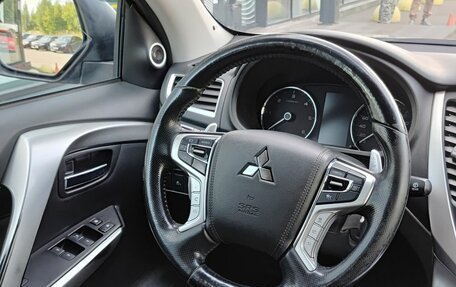 Mitsubishi Pajero Sport III рестайлинг, 2018 год, 3 099 000 рублей, 23 фотография