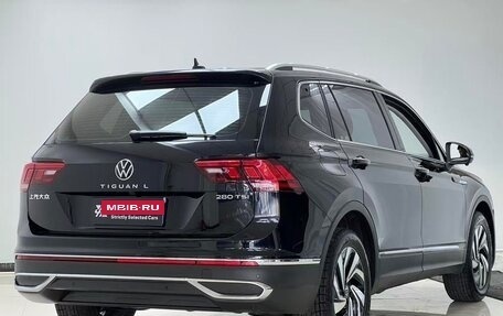 Volkswagen Tiguan II, 2023 год, 1 840 000 рублей, 6 фотография