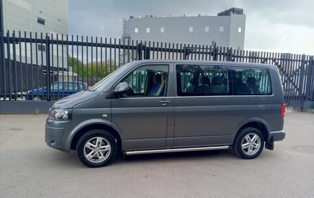 Volkswagen Caravelle T5, 2010 год, 1 800 000 рублей, 4 фотография