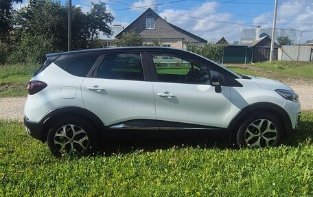 Renault Kaptur I рестайлинг, 2017 год, 1 150 000 рублей, 2 фотография