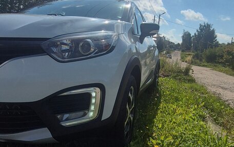 Renault Kaptur I рестайлинг, 2017 год, 1 150 000 рублей, 4 фотография