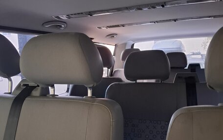 Volkswagen Caravelle T5, 2008 год, 1 140 000 рублей, 6 фотография