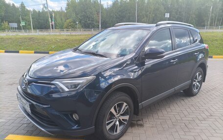 Toyota RAV4, 2018 год, 2 250 000 рублей, 5 фотография