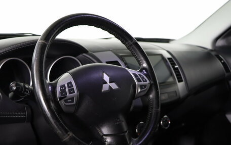 Mitsubishi Outlander III рестайлинг 3, 2011 год, 999 990 рублей, 9 фотография
