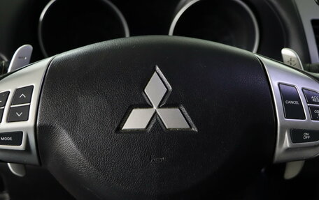 Mitsubishi Outlander III рестайлинг 3, 2011 год, 999 990 рублей, 11 фотография