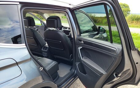 Volkswagen Tiguan II, 2019 год, 2 790 000 рублей, 14 фотография
