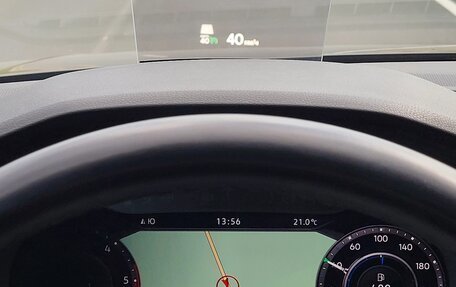 Volkswagen Tiguan II, 2019 год, 2 790 000 рублей, 19 фотография
